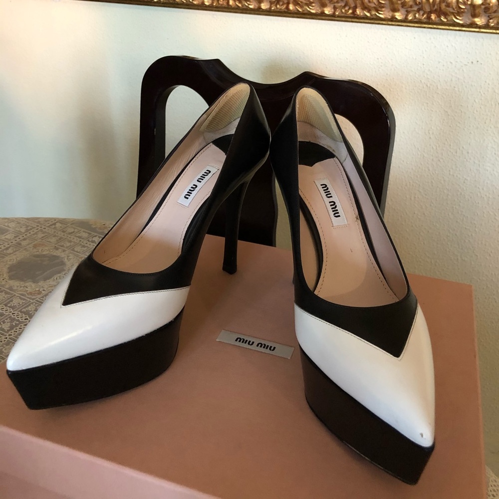 Miumiu black and white heels